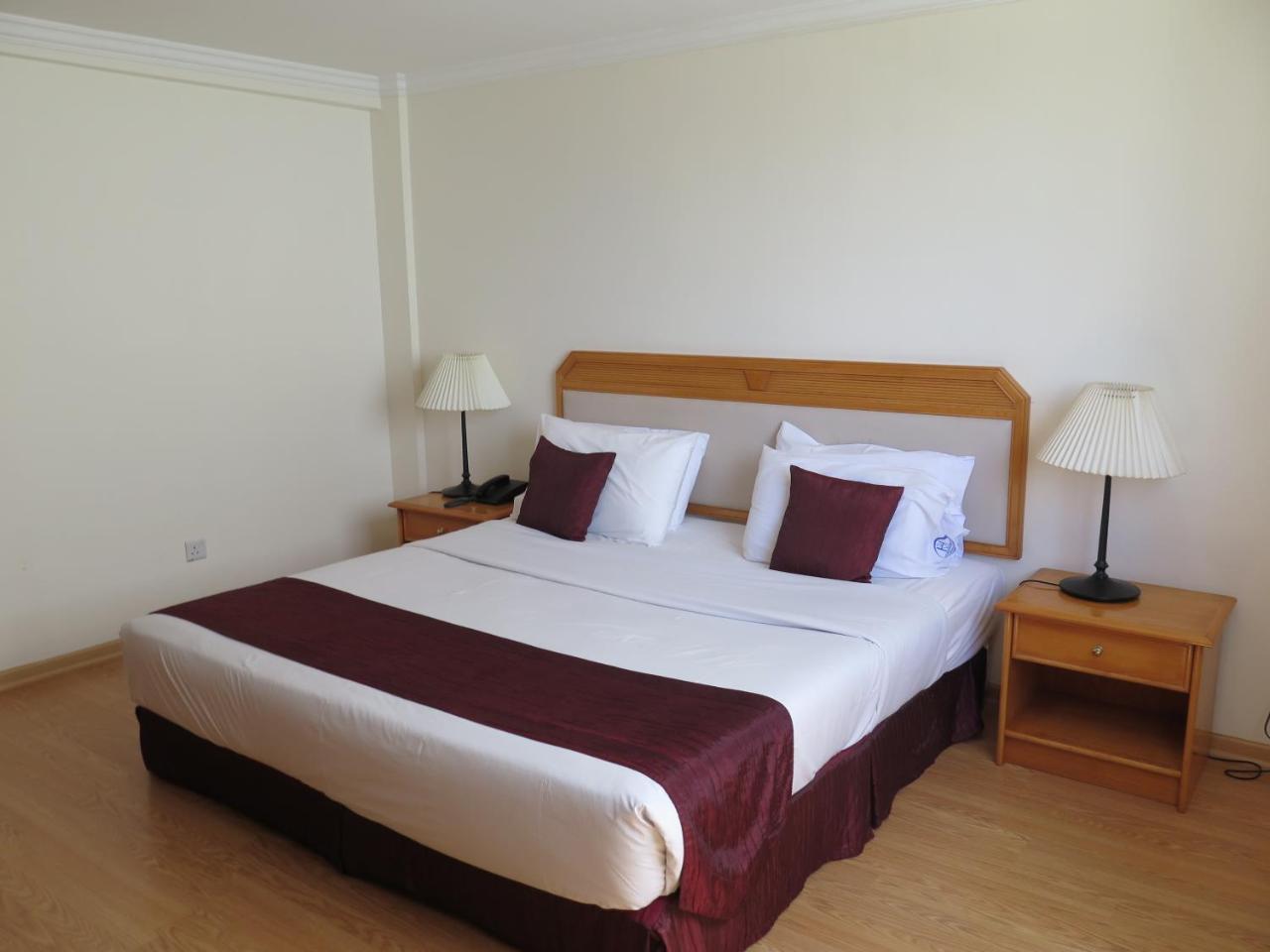 Sea View Resort Hotel & Apartments Kuala Belait Eksteriør billede